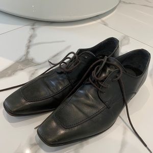 Men’s dress shoes